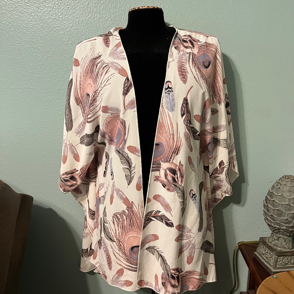 Feather Design Kimono